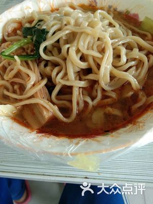 安徽正宗牛肉板面