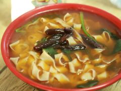 来一碗牛肉板面电话,地址,营业时间 鹤岗美食