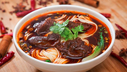 奥博牛肉板面
