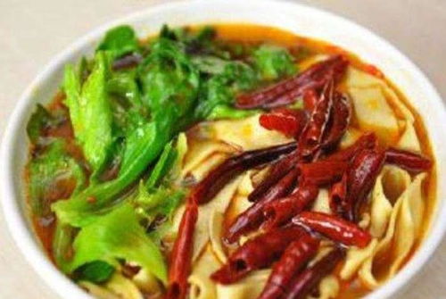 安徽人教你做正宗牛肉板面,秘制卤料,香飘万里好吃的停不