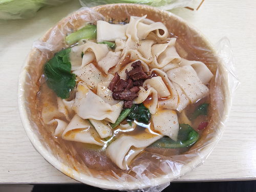 实实在在一顿安徽牛肉板面 鸡架美味，卤味超值