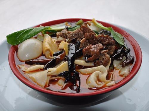 河北美食中的安徽板面与牛肉板面 融合与地方特色